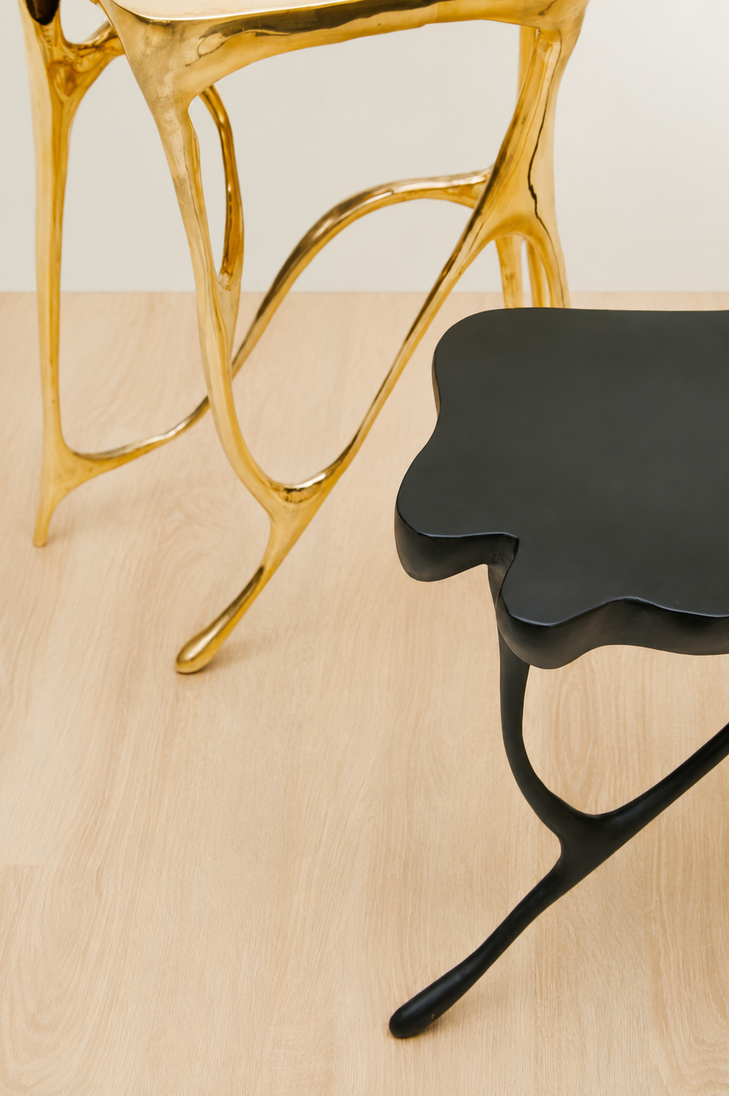 parts of the Gold and black brass side tables 